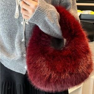 *SALE** Luxurious Faux Fur Handbag in Rich Burgundy